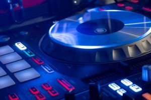 今日重大通报“开心联盟牛牛透视辅助工具”(其实有挂)-知乎